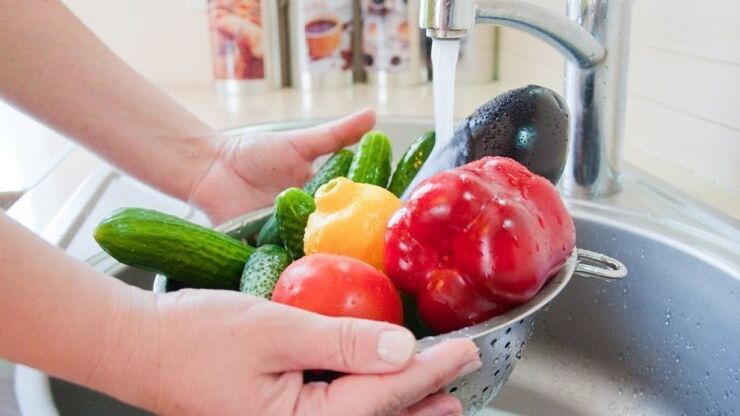 измиване на зеленчуци и плодове като превантивна мярка срещу паразити